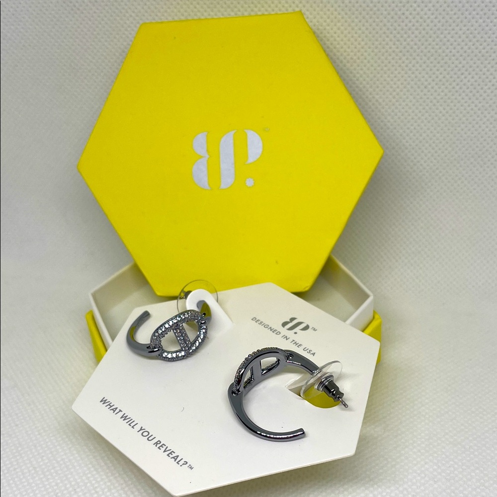 Bomb Party Of Dreams And Desires ER11436